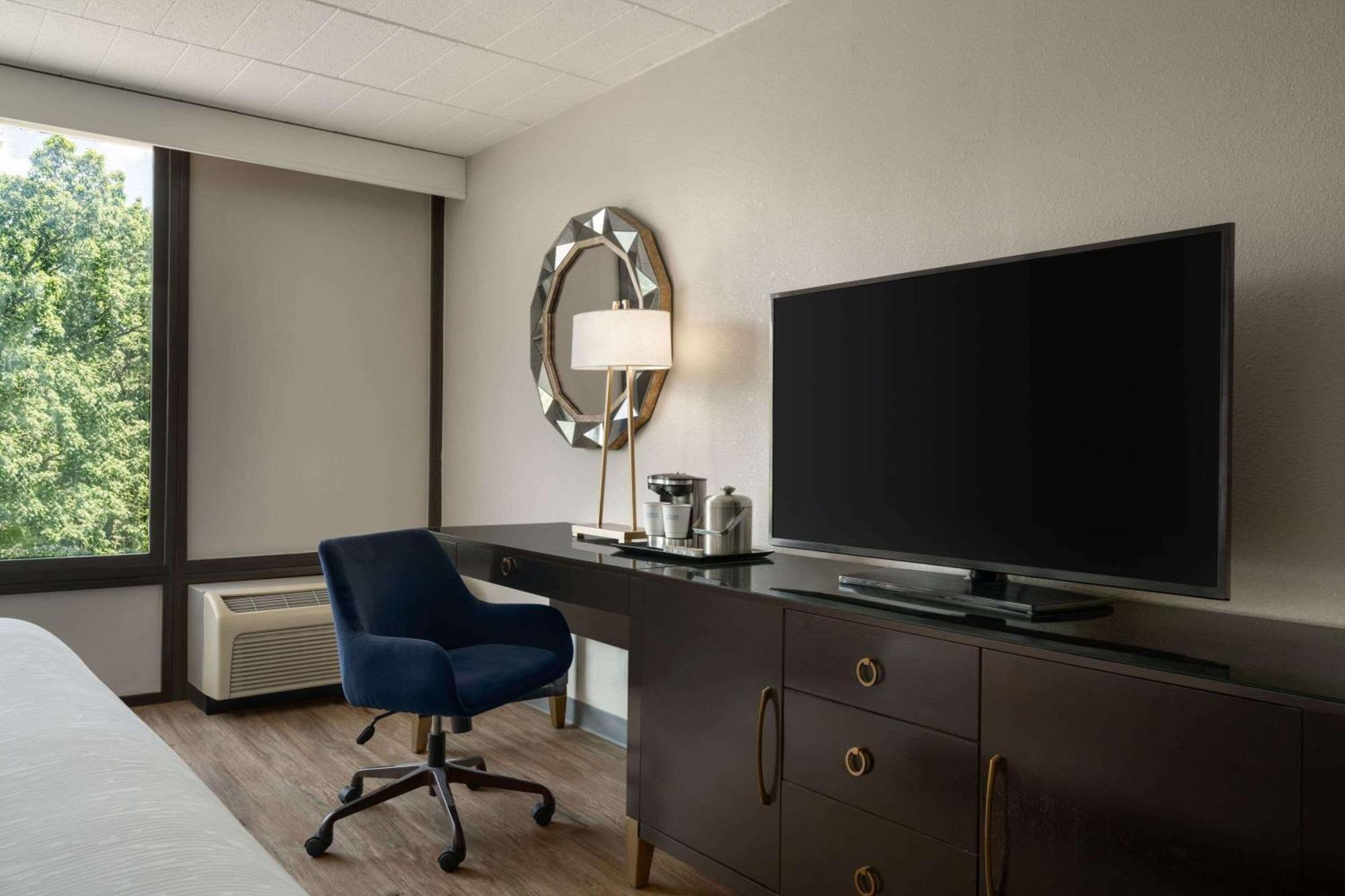 Wyndham Garden Inn Pittsburgh Airport Robinson Township  Exterior photo
